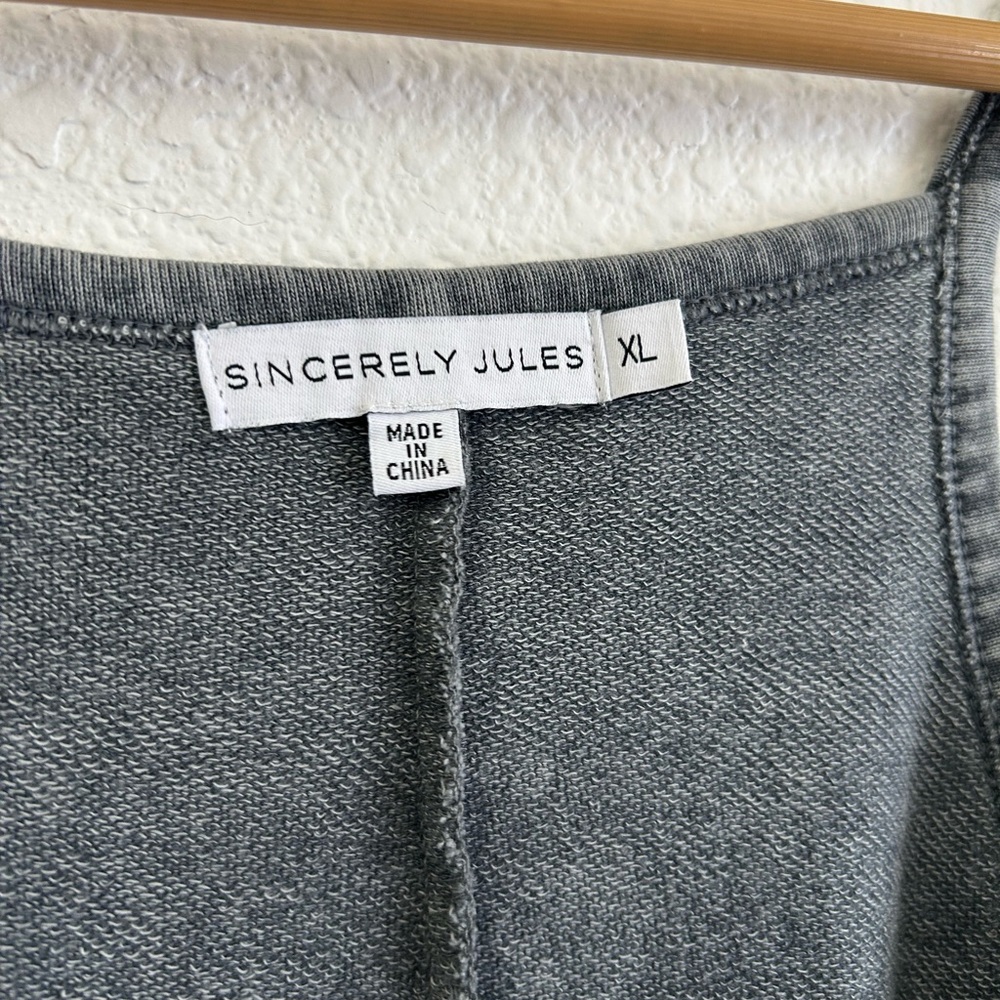 SINCERELY JULES Size XL Charcoal Knit Romper V-NECK SPAGHETTI STRAP SIDE POCKETS - Picture 3 of 7